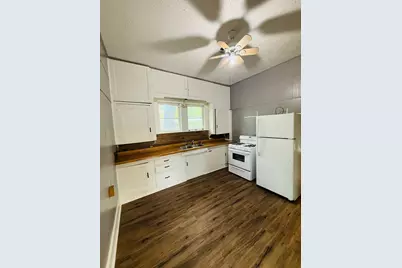 1121 S 23rd Street, Temple, TX 76504 - Photo 3