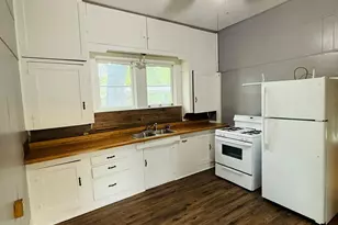 1121 S 23rd St, Temple, TX 76504 - Photo 3