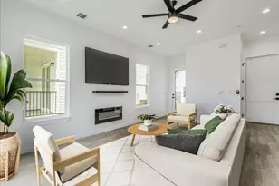 136 Lourdes Ct, Dripping Springs, TX 78620 - Photo 7