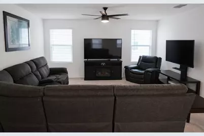609 Marty Allen Loop, Jarrell, TX 76537 - Photo 11