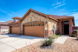 334 Creekside Curve Curve, New Braunfels, TX 78130 - Photo 3