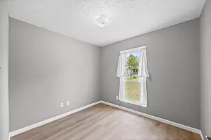 1206 S Trace Dr, Austin, TX 78745 - Photo 13