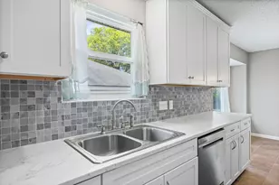 1206 S Trace Dr, Austin, TX 78745 - Photo 9