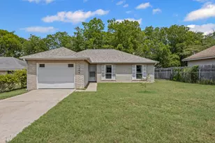 1206 S Trace Dr, Austin, TX 78745 - Photo 1