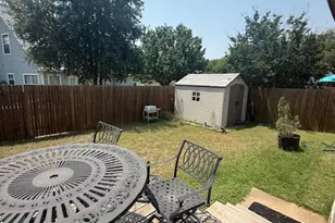 2001 Hearthstone Dr, San Marcos, TX 78666 - Photo 11