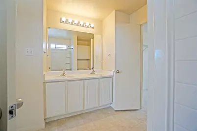 714 Lavaca Loop, Elgin, TX 78621 - Photo 35