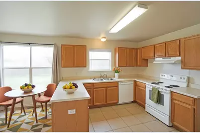 714 Lavaca Loop, Elgin, TX 78621 - Photo 5