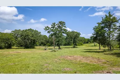 7221 W Old Lockhart Road, Muldoon, TX 78949 - Photo 21