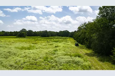 7221 W Old Lockhart Road, Muldoon, TX 78949 - Photo 25
