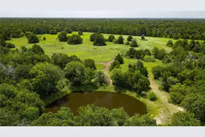 7221 W Old Lockhart Road, Muldoon, TX 78949 - Photo 29