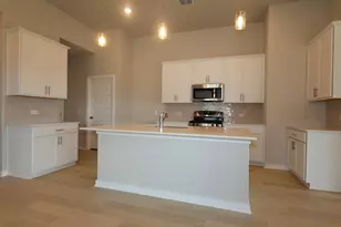 9400 Corvallis Dr, Austin, TX 78747 - Photo 3