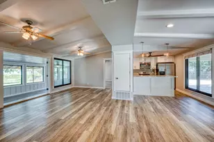 106 Pebble Cir, Buchanan Dam, TX 78609 - Photo 13