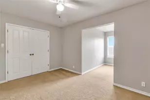 200 Sandstone Dr, Jarrell, TX 76537 - Photo 19