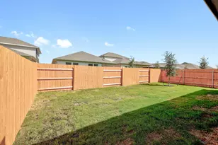 107 Malibu, Hutto, TX 78634 - Photo 25