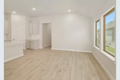 107 Malibu, Hutto, TX 78634 - Photo 13
