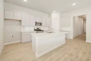107 Malibu, Hutto, TX 78634 - Photo 5