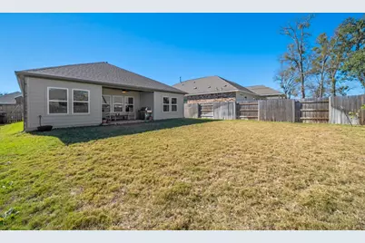 210 Grand Teton Drive, Kyle, TX 78640 - Photo 23