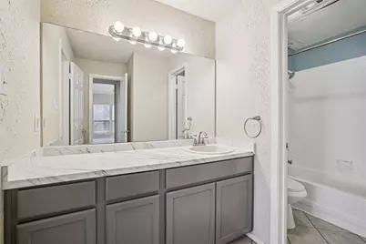 807 W 25th Street #309, Austin, TX 78705 - Photo 23