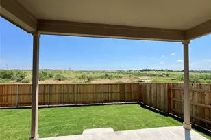 561 Papaya Dr, Buda, TX 78610 - Photo 17