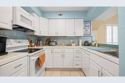 4 Townhouse Circle, Wimberley, TX 78676 - Photo 9