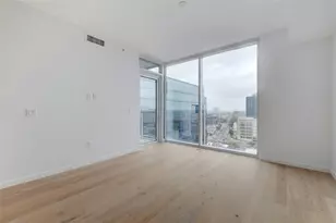 313 W 17th St, Austin, TX 78701 - Photo 3