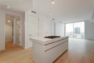 313 W 17th St, Austin, TX 78701 - Photo 11