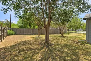 3102 Jeanne Marie Ct, Austin, TX 78745 - Photo 25