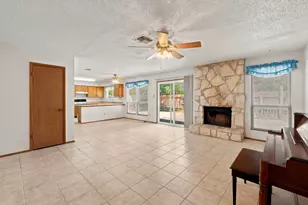 3102 Jeanne Marie Ct, Austin, TX 78745 - Photo 5