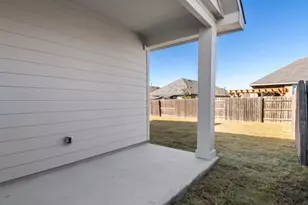 304 Bay Breeze Dr, Kyle, TX 78640 - Photo 15