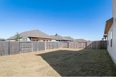 304 Bay Breeze Drive, Kyle, TX 78640 - Photo 17