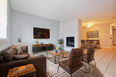 8401 Colony Loop Drive #C, Austin, TX 78724 - Photo 3