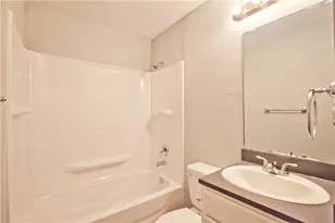 8401 Colony Loop Dr, Austin, TX 78724 - Photo 7