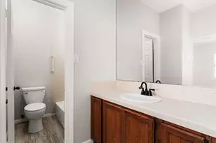 10819 Crown Colony Dr, Austin, TX 78747 - Photo 15
