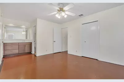 5703 W Gate Boulevard #B, Austin, TX 78745 - Photo 9