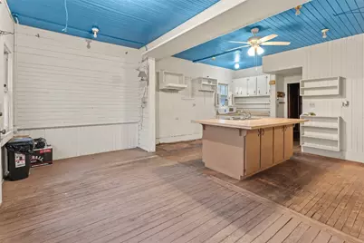 501 E 6th Street, Cameron, TX 76520 - Photo 27