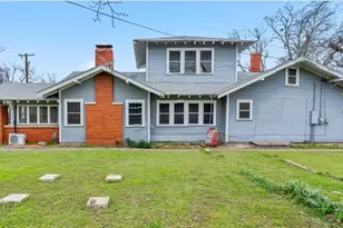 501 E 6th St, Cameron, TX 76520 - Photo 3