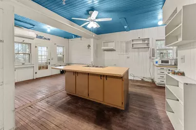 501 E 6th Street, Cameron, TX 76520 - Photo 29