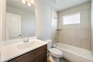 221 Comet Pointe Dr, Georgetown, TX 78628 - Photo 5
