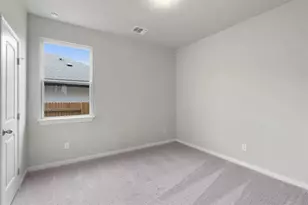 221 Comet Pointe Dr, Georgetown, TX 78628 - Photo 19