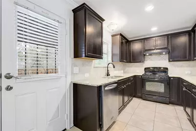 7201 Outfitter Drive, Austin, TX 78744 - Photo 9
