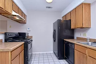 3509 Harpers Ferry Ln, Austin, TX 78749 - Photo 3