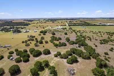 1400 County Road 221, Florence, TX 76527 - Photo 13