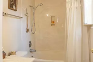 1612 Poppy Seed Ln, Austin, TX 78741 - Photo 9