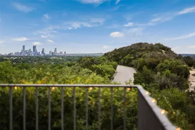 3418 Mount Bonnell Circle, Austin, TX 78731 - Photo 13