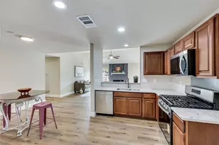 13206 Fieldgate Dr, Austin, TX 78753 - Photo 11