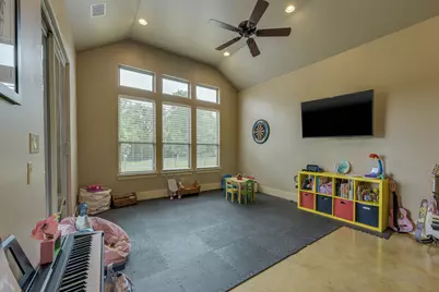 212 Golden Eagle Way, Liberty Hill, TX 78642 - Photo 15
