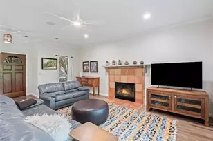 5507 Oakwood Cove, Austin, TX 78731 - Photo 5