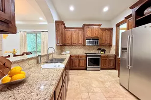 2804B Lohmans Ford Rd, Jonestown, TX 78645 - Photo 13