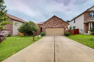 140 Matthews Ln, Kyle, TX 78640 - Photo 3