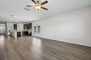 112 Woodbrook Dr, Georgetown, TX 78674 - Photo 3